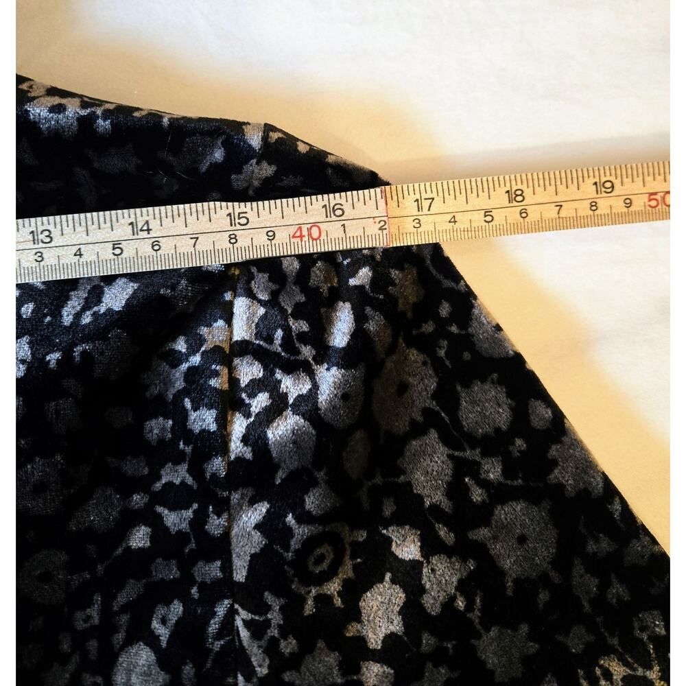 Elevenses by Anthropologie Femme Size 6 Black Velvet Blazer Button Front Lined - Picture 8 of 13